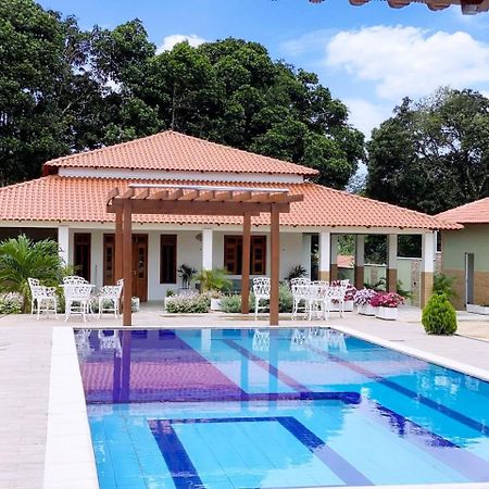 Pousada Villa Chale Висоза-ду-Сеара Экстерьер фото